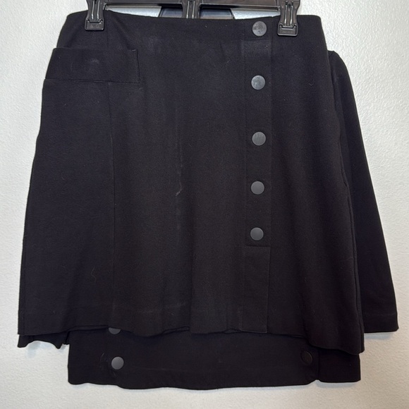 CAbi Black Soft 2pc Chic Skirt Set S/4* - Picture 8 of 10